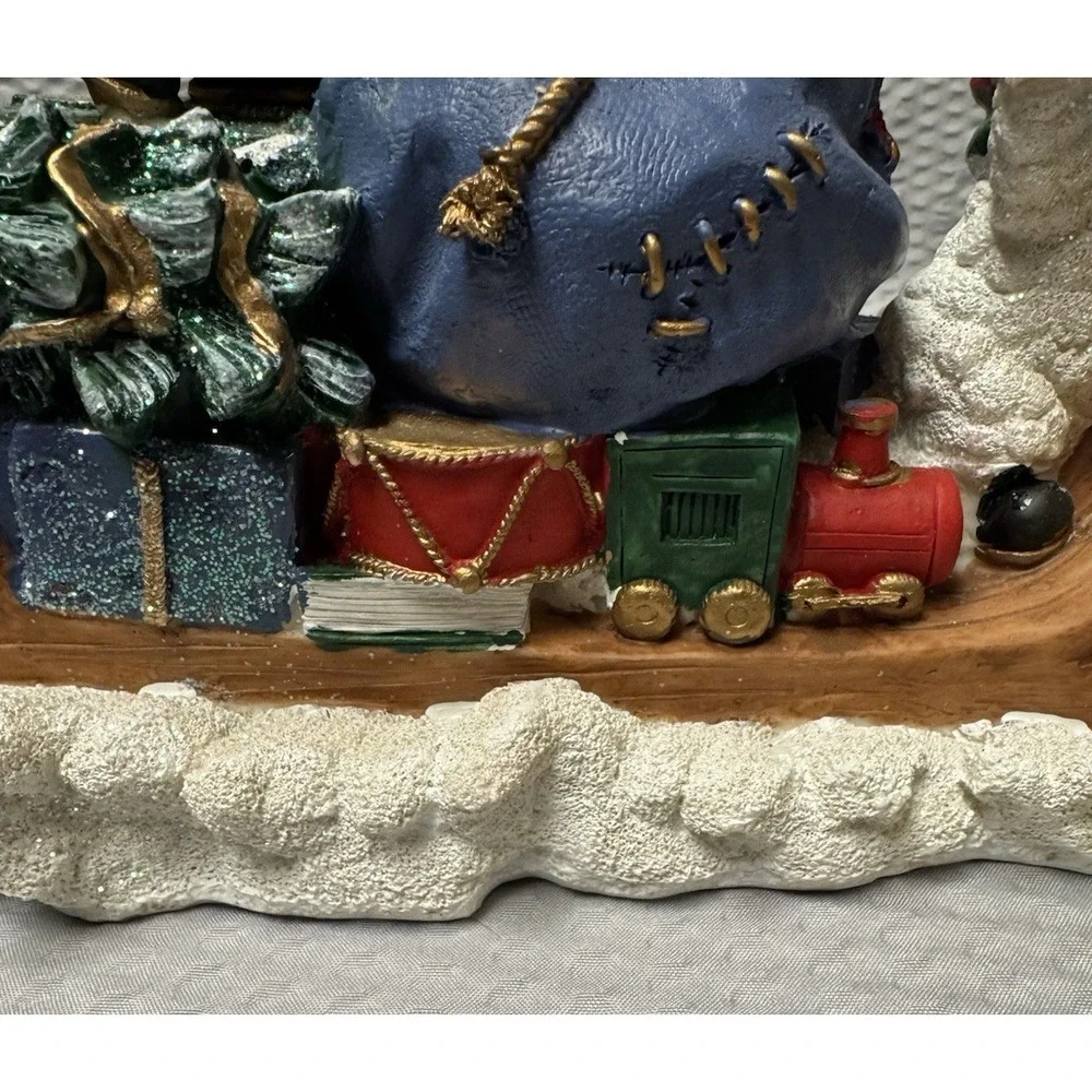 Vintage Santas Collection #99990 Santa and 2 Snowmen on a Sleigh Resin EUC